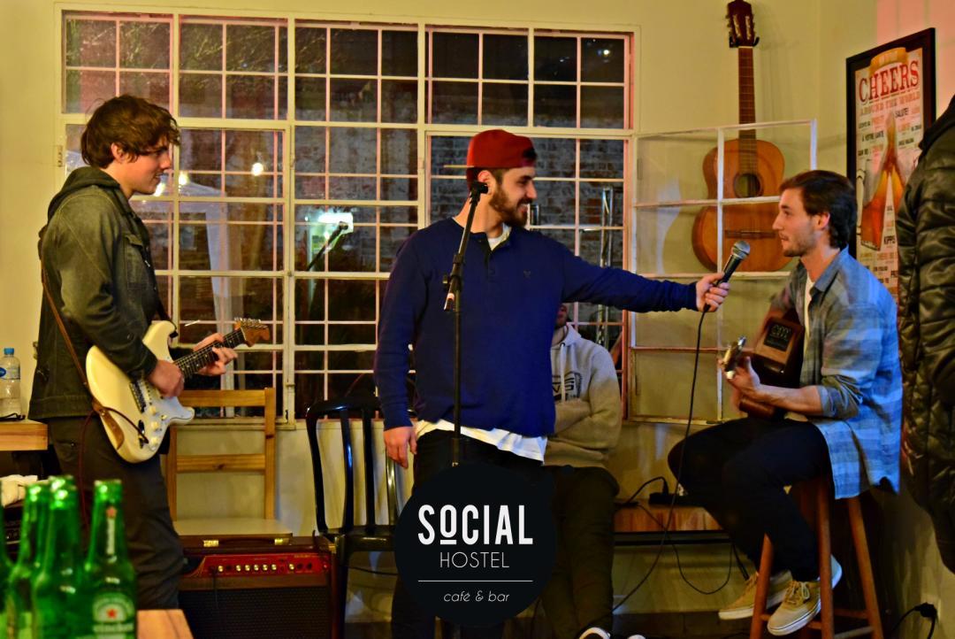 Social Hostel Cafe E Bar Curitiba Ngoại thất bức ảnh